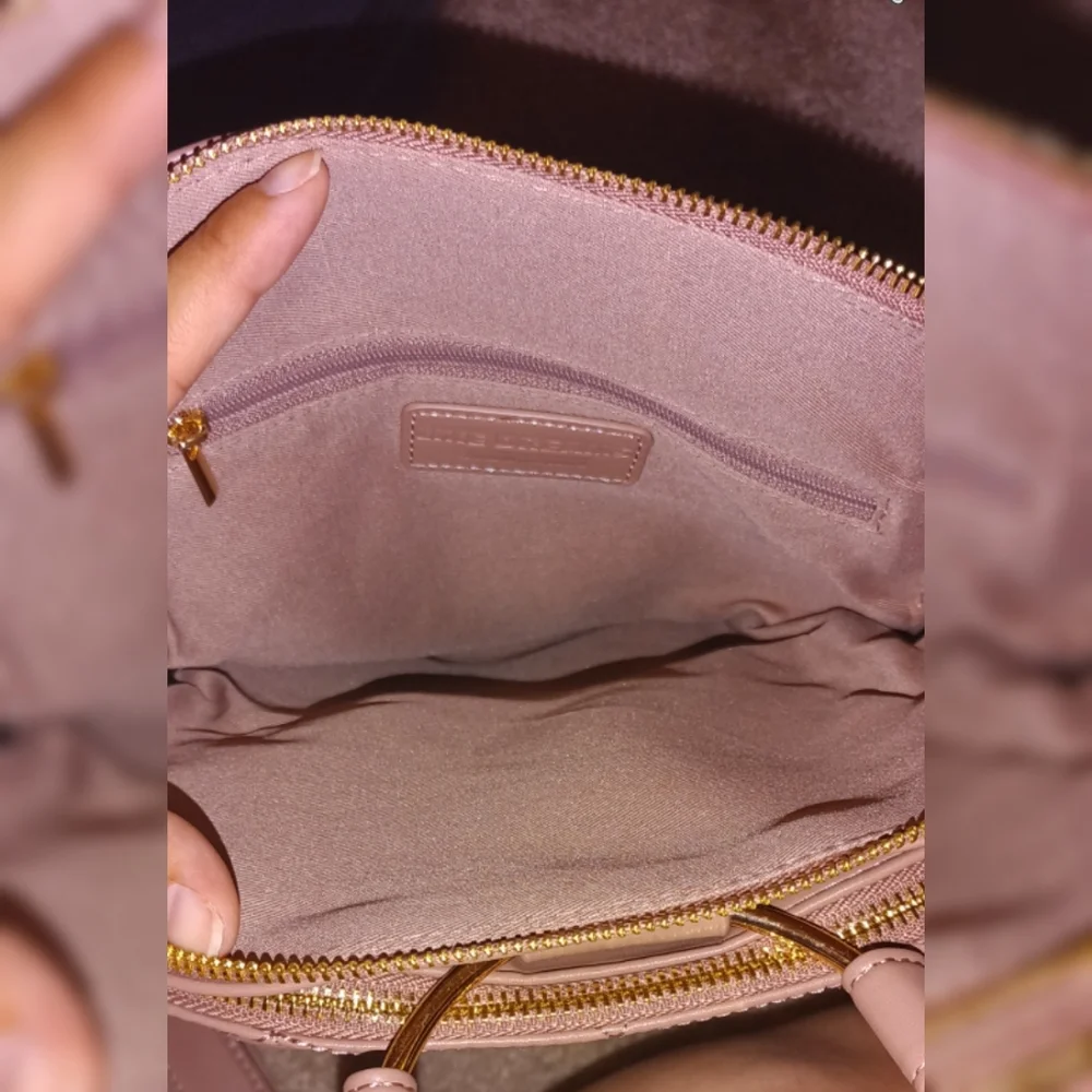 Used backpack💙 - Picture 5 of 6